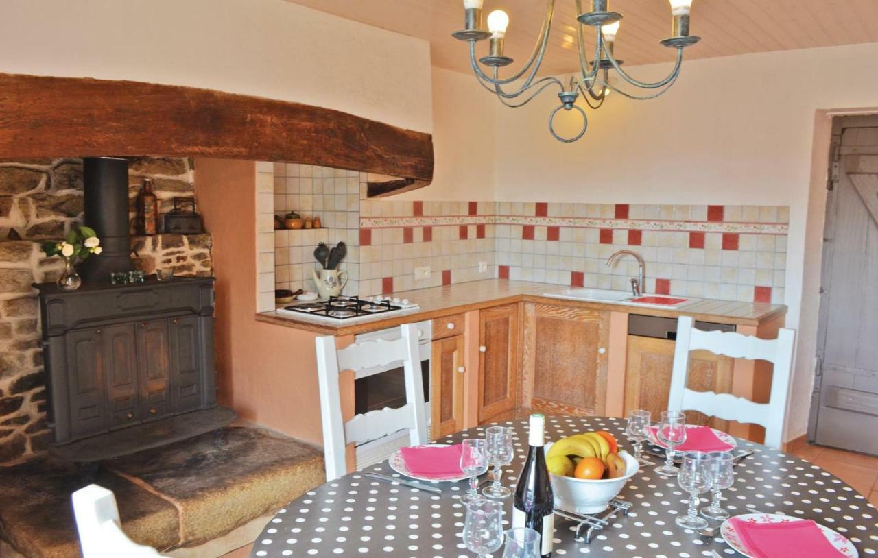 3 Bedroom Lovely Home In Plogastel St Germain Extérieur photo